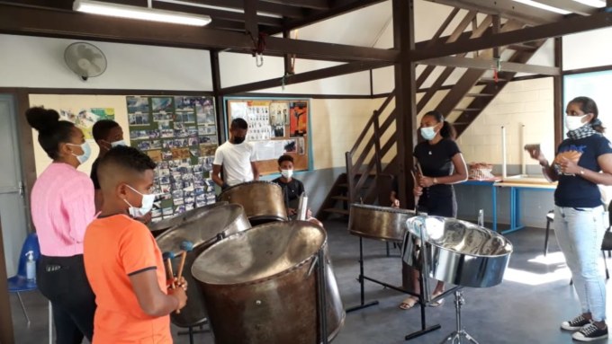 Avant-première du festival OPUS POCUS : le STEEL PAN dans les quartiers de Saint-Paul