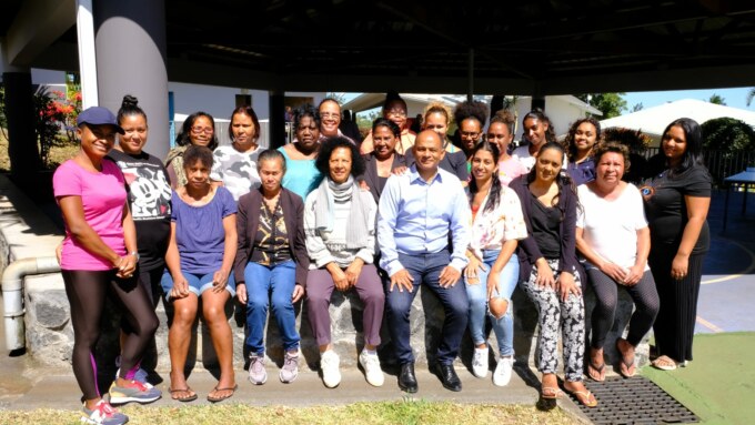 Le Maire de Saint-Paul, Emmanuel SÉRAPHIN, l'Adjointe aux Affaires scolaires, Nila RADAKICHENIN, l'Adjoint au Plan éducatif Global, Salim NANA-IBRAHIM, l'Adjoint à la Restauration scolaire, Yann CRIGHTON, les services et les agents visitent ce mercredi 14 août 2024 l'école maternelle des Fourmis au Guillaume. Saint-Paul lé paré pour la rentrée scolaire 2024-2025 !