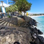 Parvis, esplanade des Roches Noires